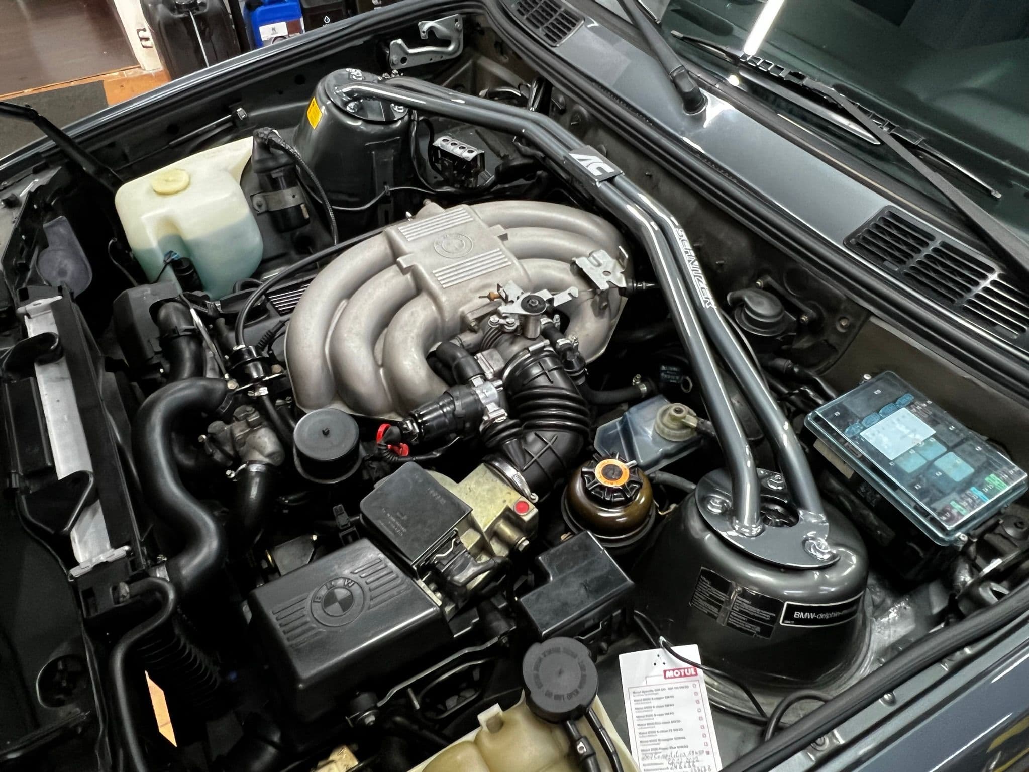 Motor AC Schnitzer
